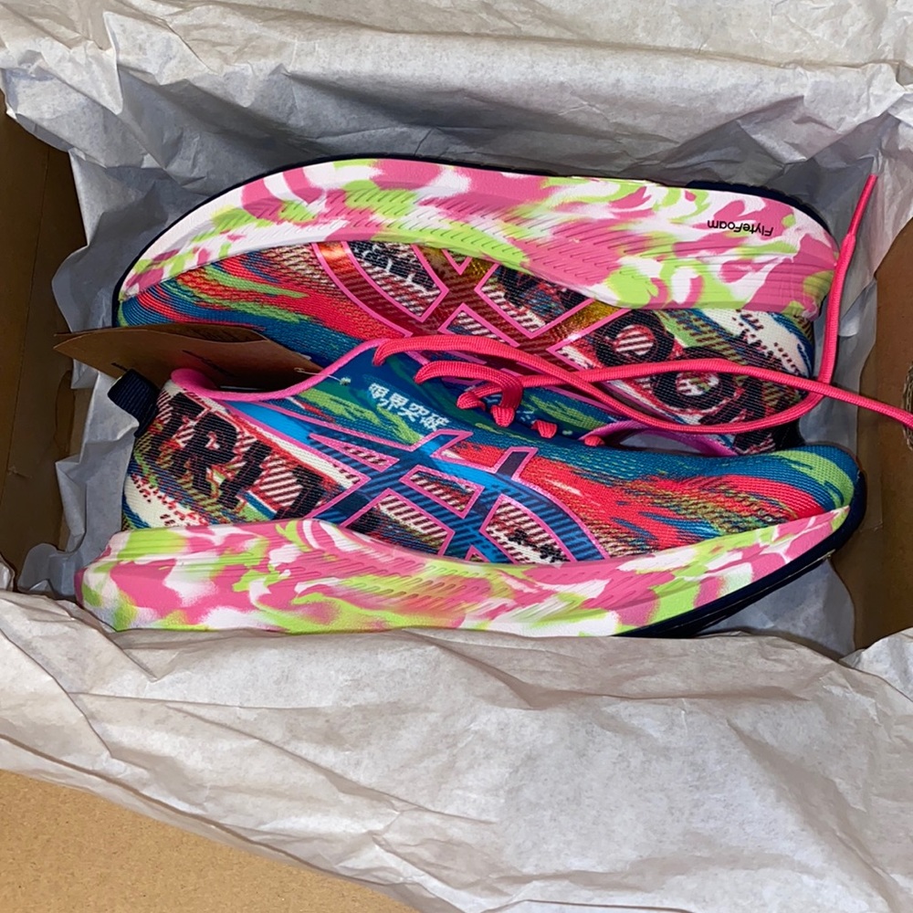 ASICS Noosa Tri 13 - Size 6!